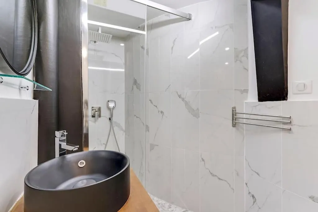 Off Bright Apartment In Heart Of Haut Marais Paris