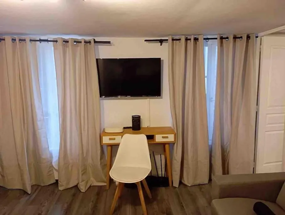 Off Bright Apartment In Heart Of Haut Marais Paris